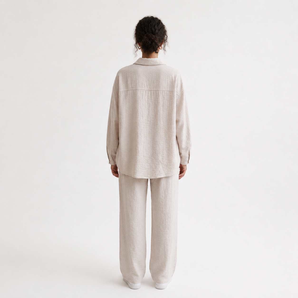 #color_Off White